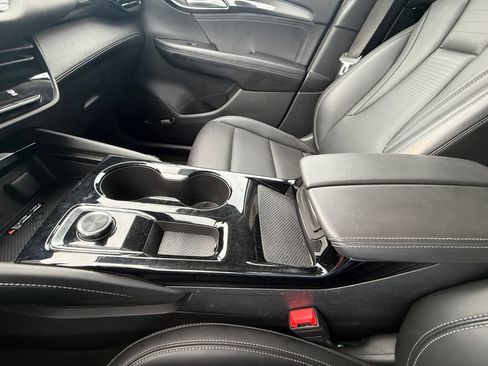 Used 2024 Buick Envision Preferred AWD/4WD image 32