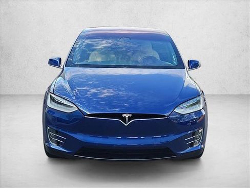 Used 2020 Tesla Model X Long Range AWD/4WD image 2