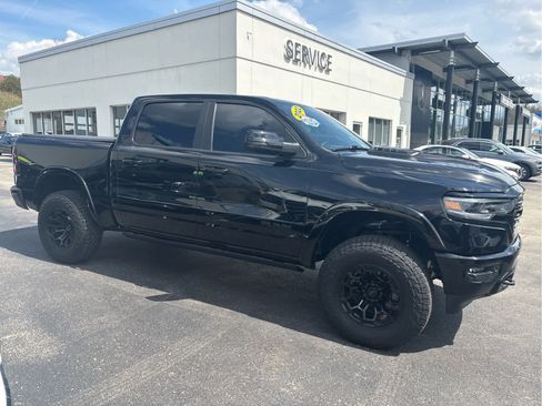 Used 2022 RAM 1500 Limited w/ Night Edition image 10