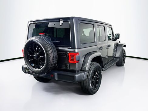 Used 2023 Jeep Wrangler Sahara image 9