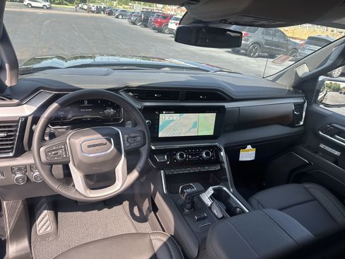 New 2025 GMC Sierra 1500 Denali image 14