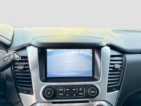 Used 2018 GMC Yukon XL SLE image 12