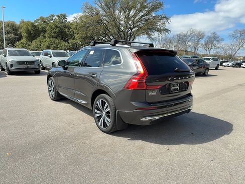 Certified 2023 Volvo XC60 T8 Plus w/ Protection Package Premier image 4