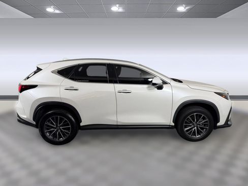 Used 2024 Lexus NX 250 FWD w/ Towing Package (2000 Lbs) image 8