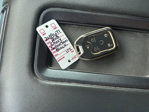 Used 2018 Chevrolet Suburban LT image 26