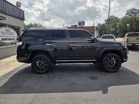 Used 2017 Toyota 4Runner Limited AWD/4WD image 7
