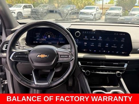 Used 2025 Chevrolet Traverse LT AWD/4WD image 18