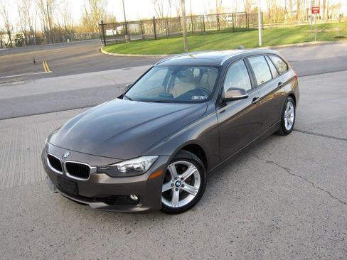Used 2014 BMW 328i xDrive Wagon image 4