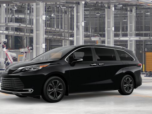 New 2026 Toyota Sienna Platinum AWD/4WD image 2