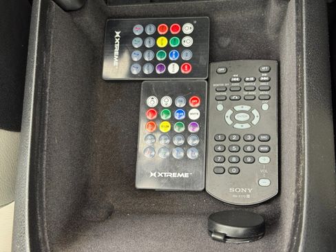 Used 2014 Nissan 370Z Touring w/ Sport Package image 30