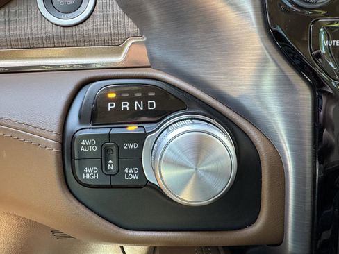 Used 2019 RAM 1500 Limited AWD/4WD image 21
