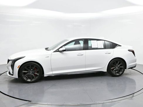 Used 2025 Cadillac CT5 V RWD image 4