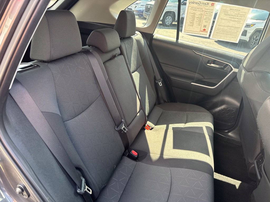 Certified 2024 Toyota RAV4 XLE FWD image 31