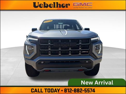 Used 2024 GMC Canyon AT4 w/ AT4 Premium Package AWD/4WD image 11