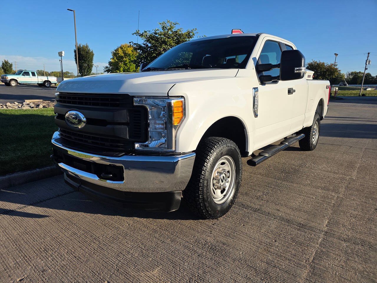 Used 2017 Ford F250 XL w/ Power Equipment Group AWD/4WD image 3