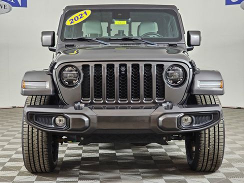 Used 2021 Jeep Gladiator Overland AWD/4WD image 9