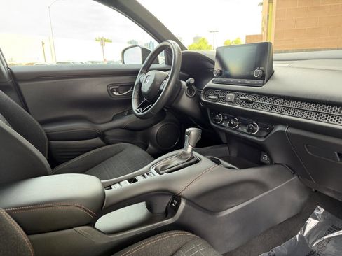 Used 2024 Honda HR-V Sport image 36