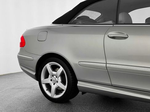 Used 2007 Mercedes-Benz CLK 550 Cabriolet image 41