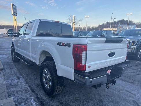 Used 2017 Ford F350 Lariat image 9