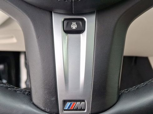 Used 2021 BMW M550i xDrive M550i xDrive w/ Premium Package image 25