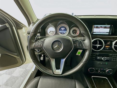 Used 2015 Mercedes-Benz GLK 350 2WD image 13