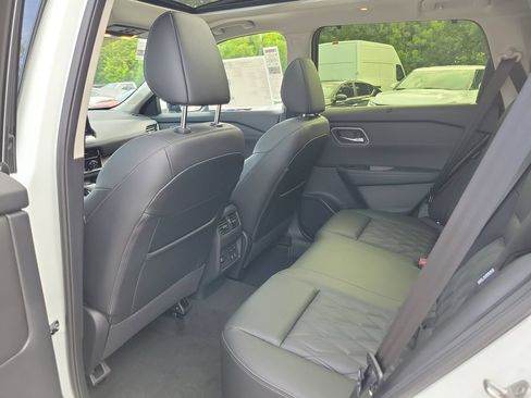 New 2026 Nissan Rogue Platinum w/ Platinum Premium Package AWD/4WD image 11
