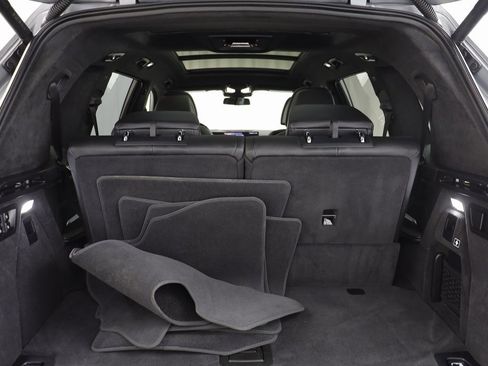 Certified 2024 BMW X7 xDrive40i w/ M Sport Package image 19