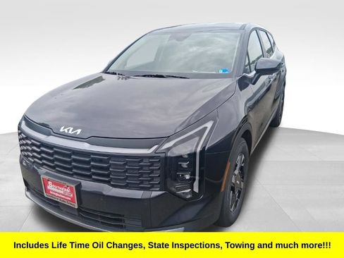 Certified 2026 Kia Sportage LX FWD image 3