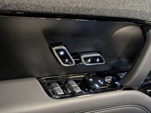 New 2026 Land Rover Range Rover Sport Dynamic SE AWD/4WD image 23