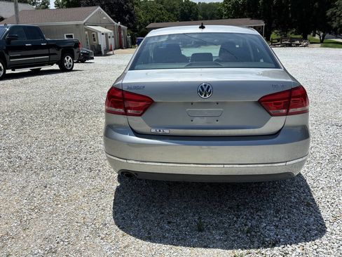 Used 2013 Volkswagen Passat TDI SE FWD image 2