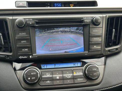 Used 2015 Toyota RAV4 XLE image 18