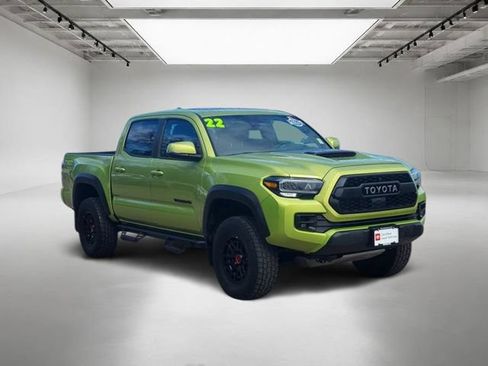 Used 2022 Toyota Tacoma TRD Pro AWD/4WD image 8