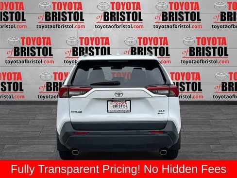 Used 2025 Toyota RAV4 XLE w/ Convenience Package AWD/4WD image 4