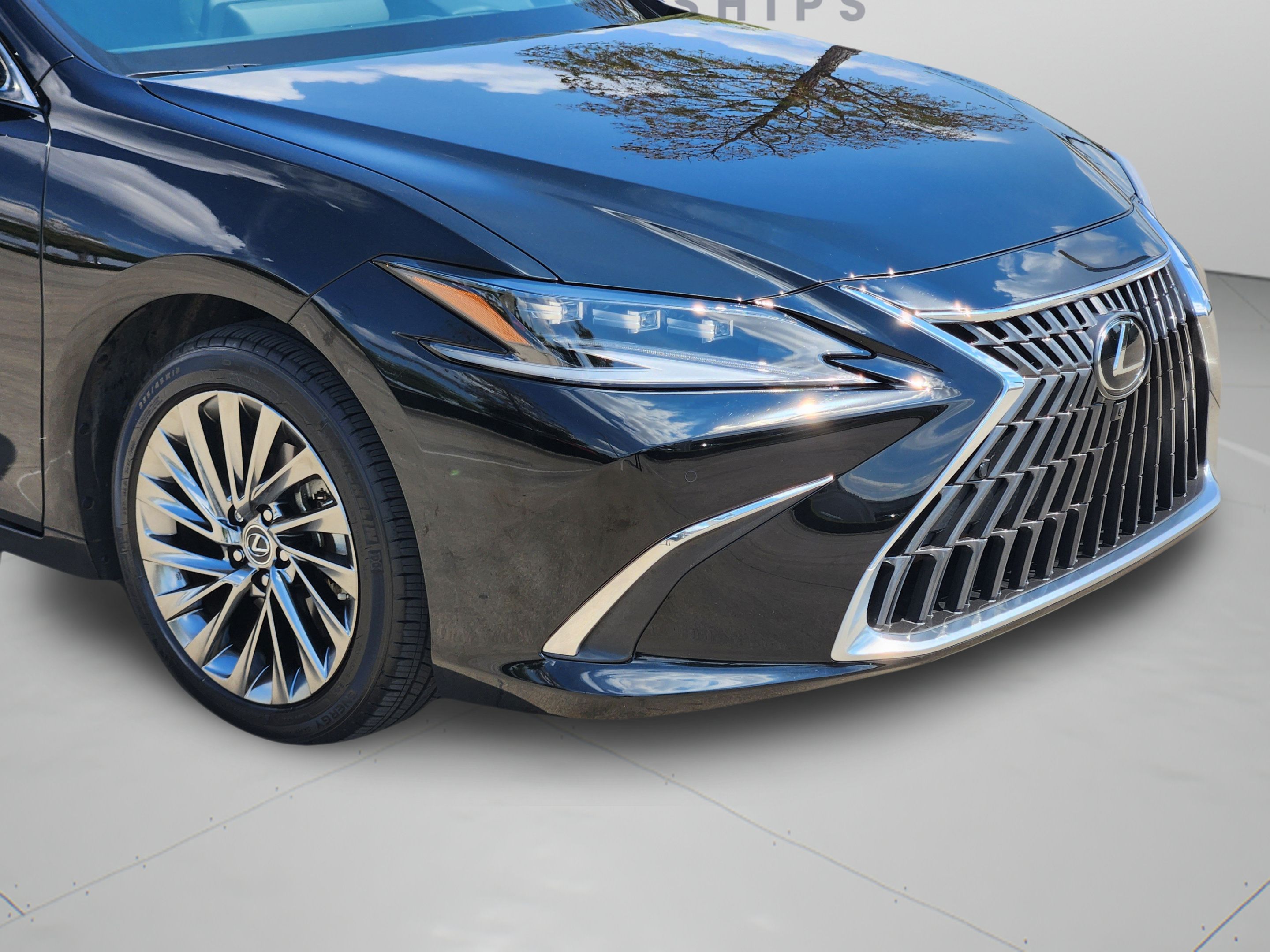 Used 2024 Lexus ES 350 Ultra Luxury w/ Accessory Package (Z2) FWD image 34