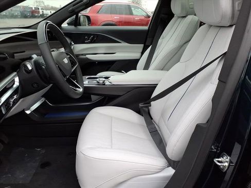 New 2026 Cadillac Lyriq Luxury AWD/4WD image 5