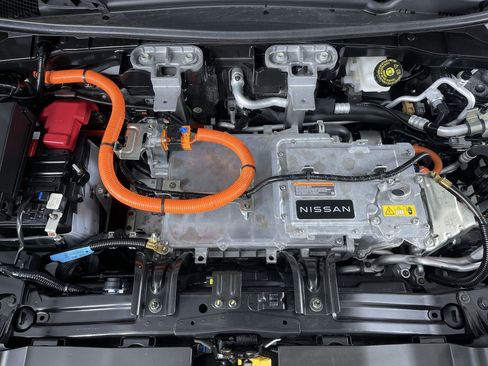 Certified 2023 Nissan Ariya AWD/4WD image 28