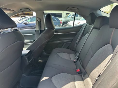 Used 2019 Toyota Camry LE FWD image 15