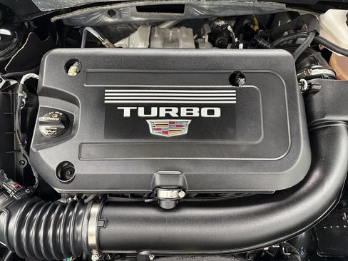 Used 2025 Cadillac XT4 Premium Luxury w/ Technology Package image 19