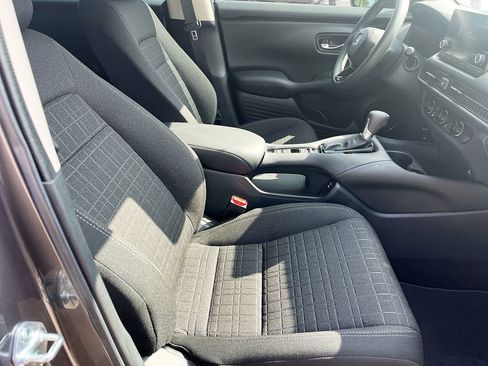 Used 2025 Honda HR-V LX image 25