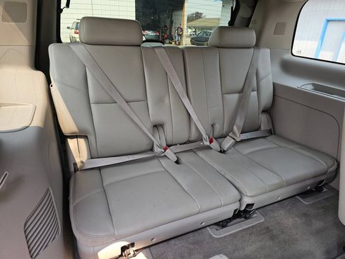 Used 2010 Chevrolet Tahoe LTZ AWD/4WD image 14