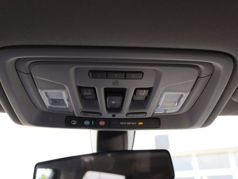 Used 2021 Chevrolet Silverado 1500 LT Trail Boss w/ Convenience Package II AWD/4WD image 29