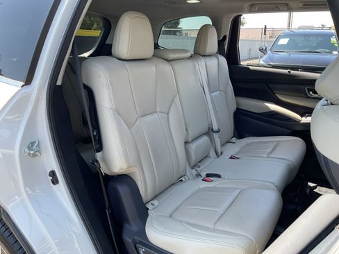 Used 2023 Subaru Ascent Limited AWD/4WD image 20