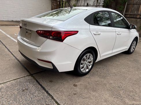 Used 2018 Hyundai Accent SE FWD image 5