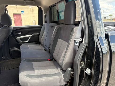 Used 2020 Nissan Titan SV w/ SV Convenience Package AWD/4WD image 11