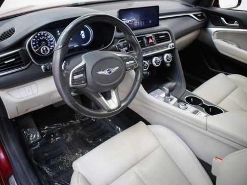 Used 2022 Genesis G70 2.0T image 9