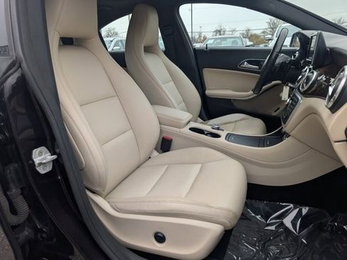 Used 2014 Mercedes-Benz CLA 250 image 20