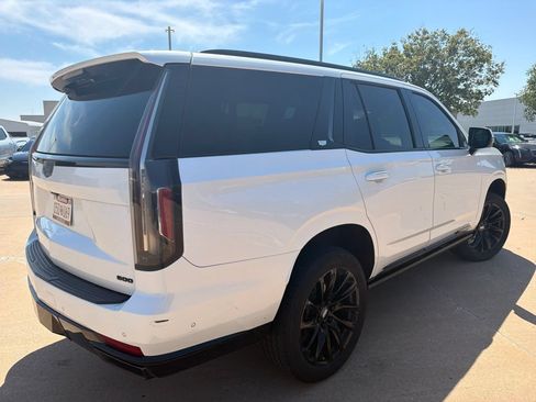 Used 2021 Cadillac Escalade Sport w/ Driver Assist Tech Package AWD/4WD image 3