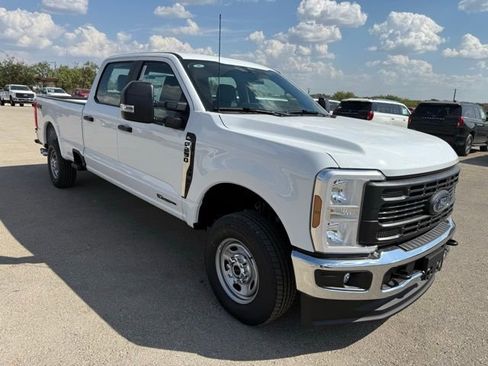 New 2026 Ford F250 XL w/ XL Chrome Package image 1