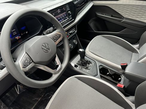 Used 2022 Volkswagen Taos S image 9