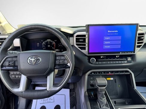 Used 2024 Toyota Tundra Limited AWD/4WD image 19